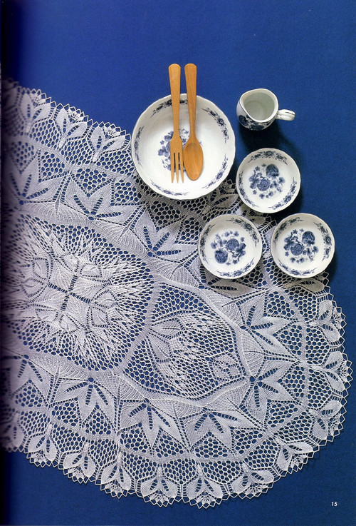 白色棒針蕾絲臺(tái)布 上KNITTED LACE DESINGNS OF THE MODERN  MODE BOOK 1 - Daphne - 因?yàn)閻?ài)所以愛(ài)
