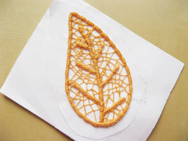 Needle Lace Skeleton Leaves - Daliute - 來自立陶宛的親吻!