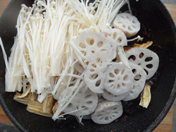 [轉(zhuǎn)載]在家做超過癮實(shí)惠的【麻辣香鍋】