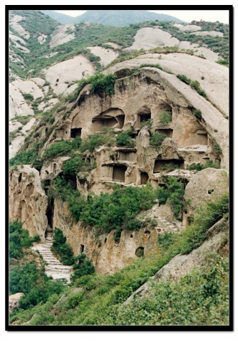 【轉(zhuǎn)載】（原創(chuàng)）古崖居――北京已發(fā)現(xiàn)的規(guī)模最大的崖居遺址 - 蘋果園 - 蘋果園