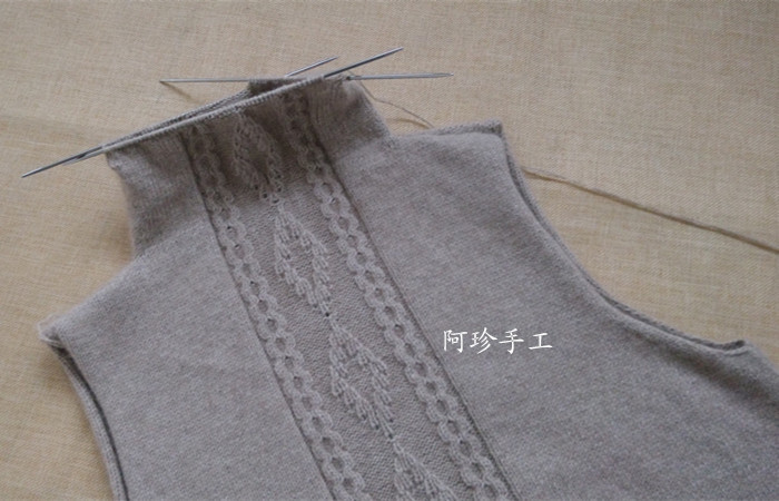 【阿珍手工】倩影—堆領毛衣—九色鹿昆侖山羊絨 - 阿珍 - 阿珍手工編織
