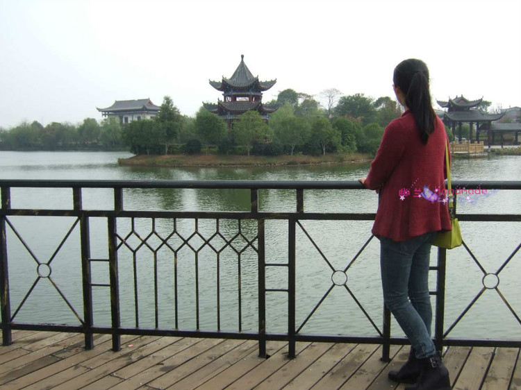 愛(ài)意～～～酒紅色不規(guī)則下擺披肩式外套*女人味十足22 - 空谷幽蘭 - 指間的溫柔