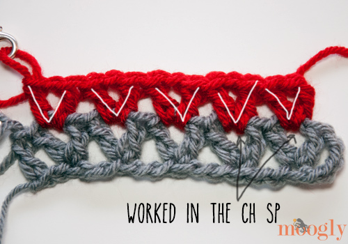 How to #Crochet the Moroccan Tile Afghan :: a photo and video tutorial for this amazing stitch!