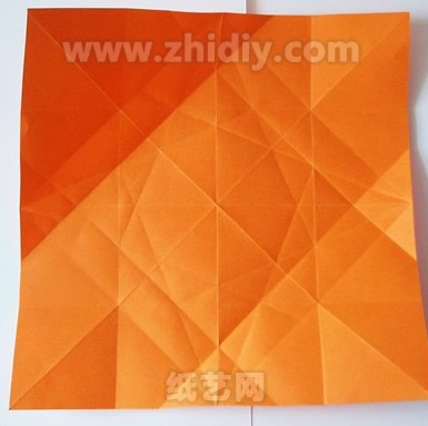 手工折紙菊花圖解教程制作過程中的第十步